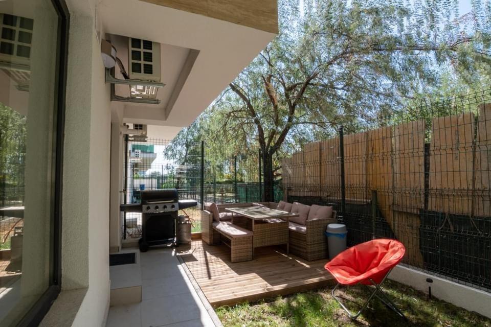 Portami Al Mare - Apartament, Terasa & Curte Нэводари Экстерьер фото
